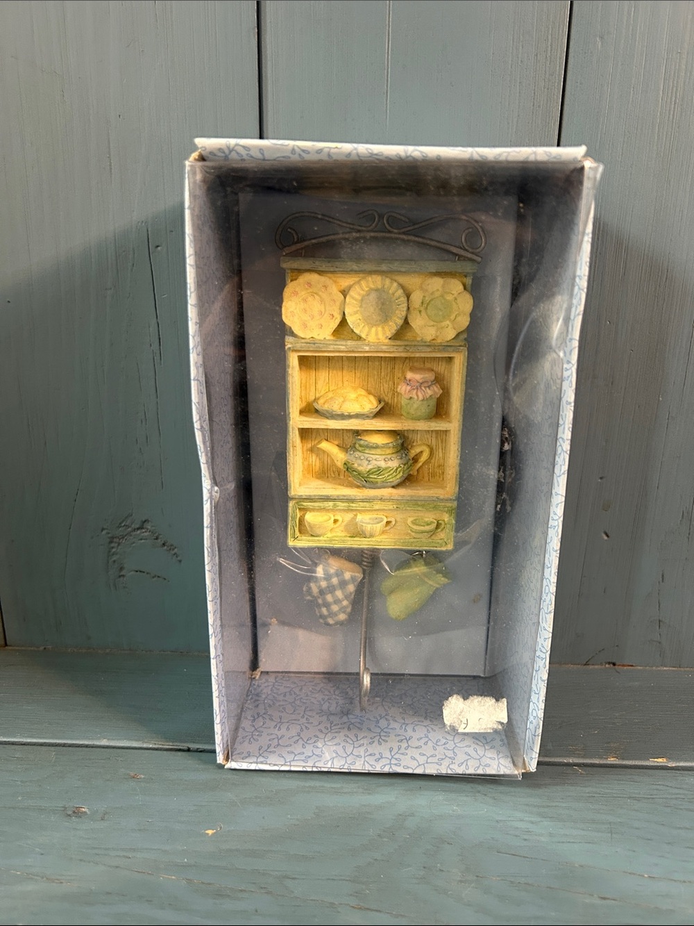Cozy Kitchen Collection Decorative Yellow Kitchen Shelf Hook Rack - Home Accent